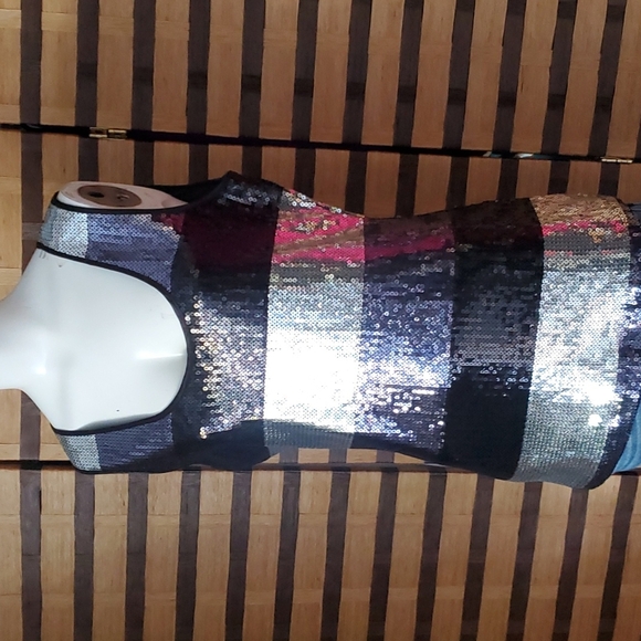 Debbie Shuchat lined sequin top - Picture 2 of 10